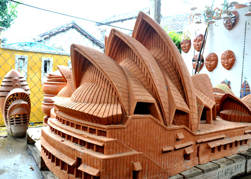 The-Sydney-Opera-House 400 years old pottery village in Hoi An town